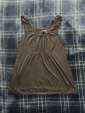 Ellen Tracy black polka dot babydoll tank top with lace ruffle trim. Size L.